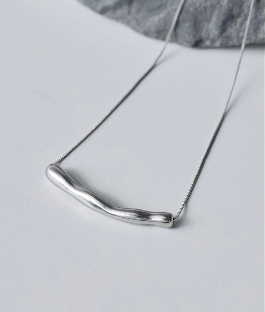 クルーレ crewre ウェイビーアジャスタブルネックレス シルバー crewre