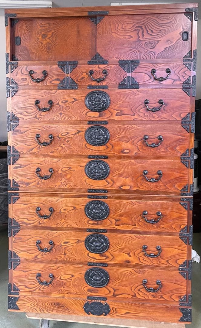 岩谷堂 整理箪笥 みちのく8号 拭漆塗り 南部鉄器金具 牡丹紋様 収納