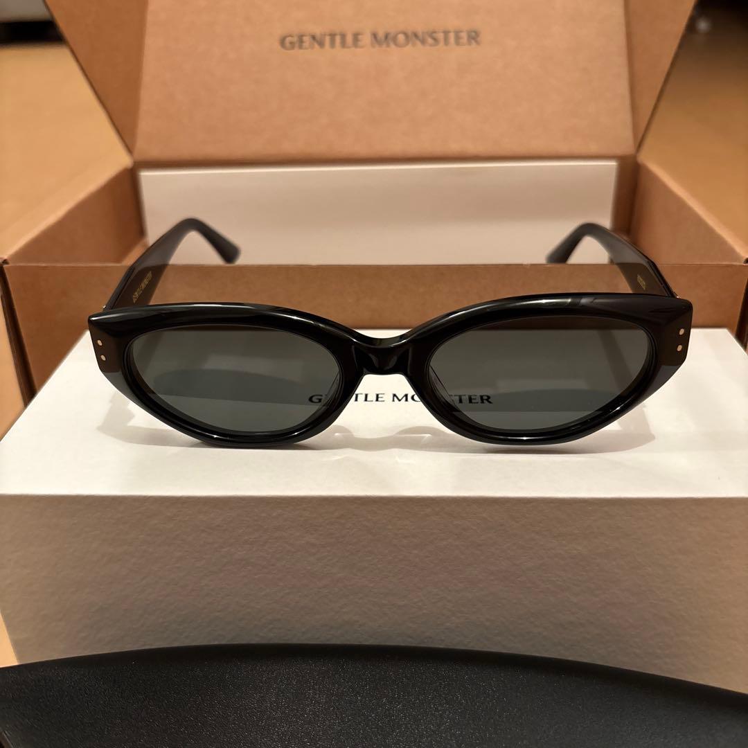 GENTLE MONSTER ブラック サングラス ROCOCO - メルカリ
