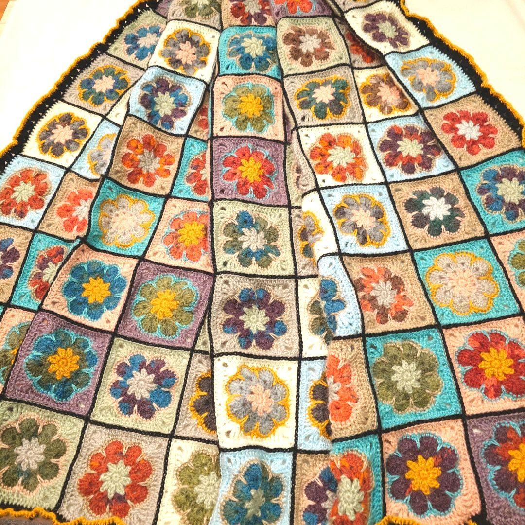 手編みマルチカバー　ブランケット 送料無料】ブランケット 黒④ マルチカバー グラニースクエア かぎ編み