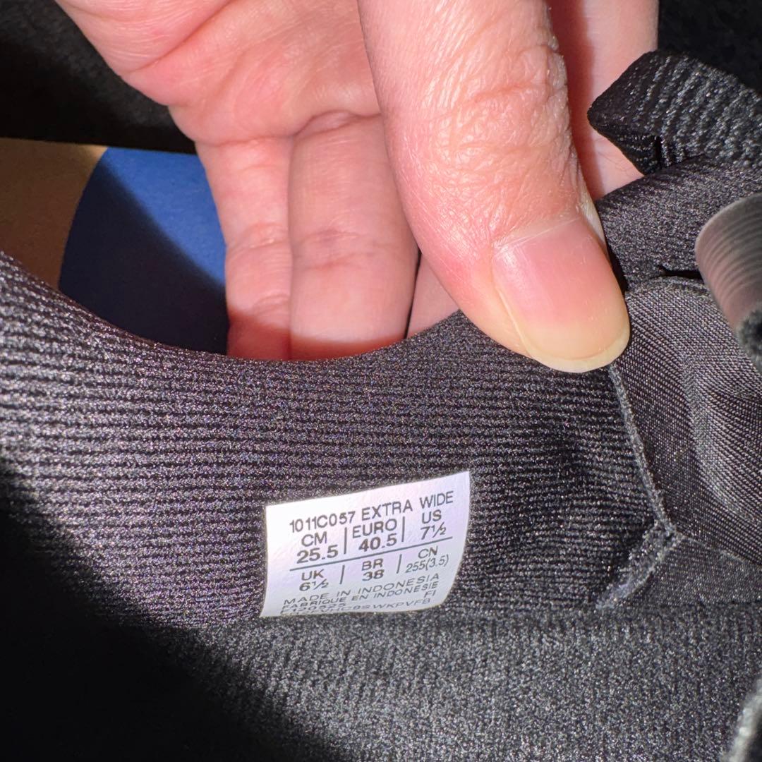 アシックス　GT-2000 14 EXTRA WIDE 25.5cm