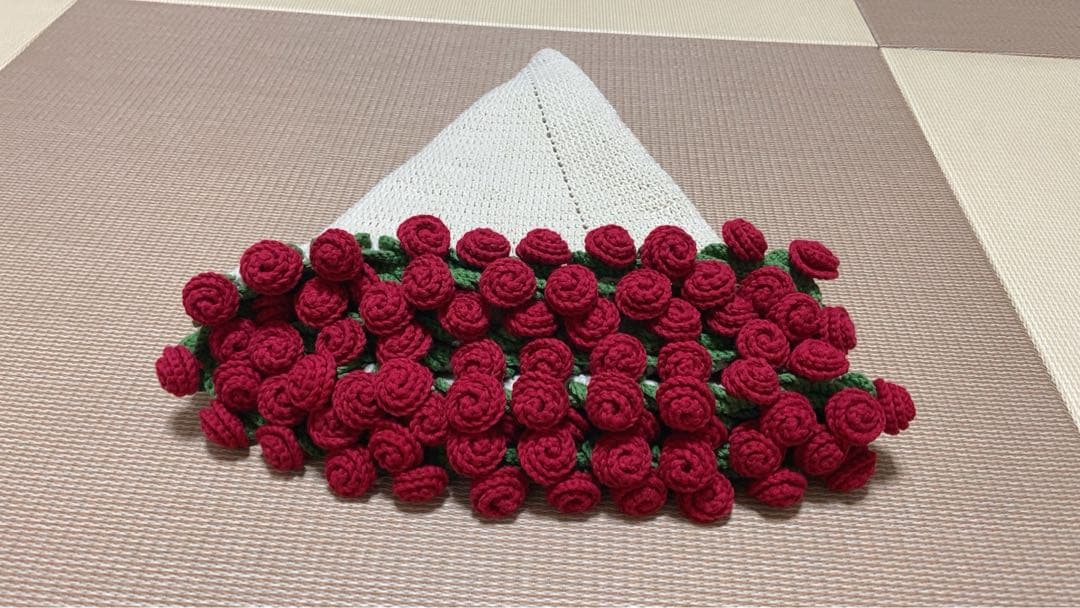 バラの花束ブランケット，直径1.03メートル75 本のバラの花。ストール