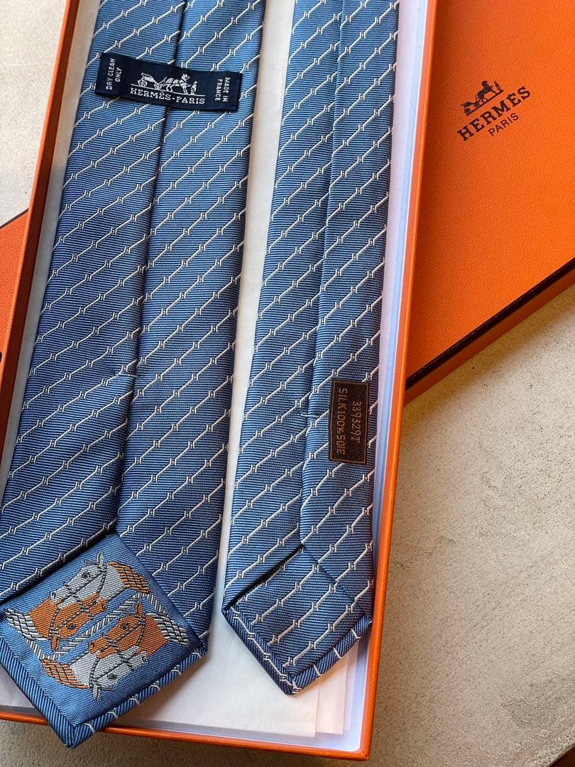 【新品未使用】エルメス HERMES ネクタイ Hカドリージュ　シルク100% 楽天市場】【新品】 エルメス HERMES ネクタイ シルクツイルタイ 7CM