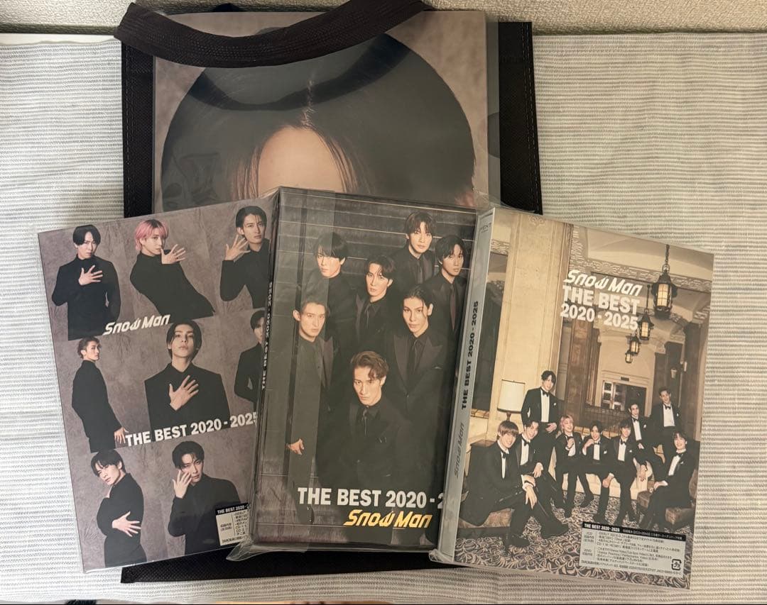 ミュージック  Man THE BEST 2020-2025 DVD Snow Man - The Best 2020 - 2025 - Amazon.com Music