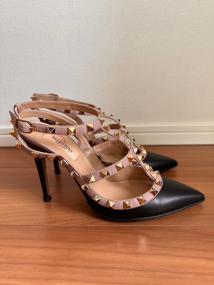ヴァレンティノ ロックスタッズパンプス 37 - メルカリ