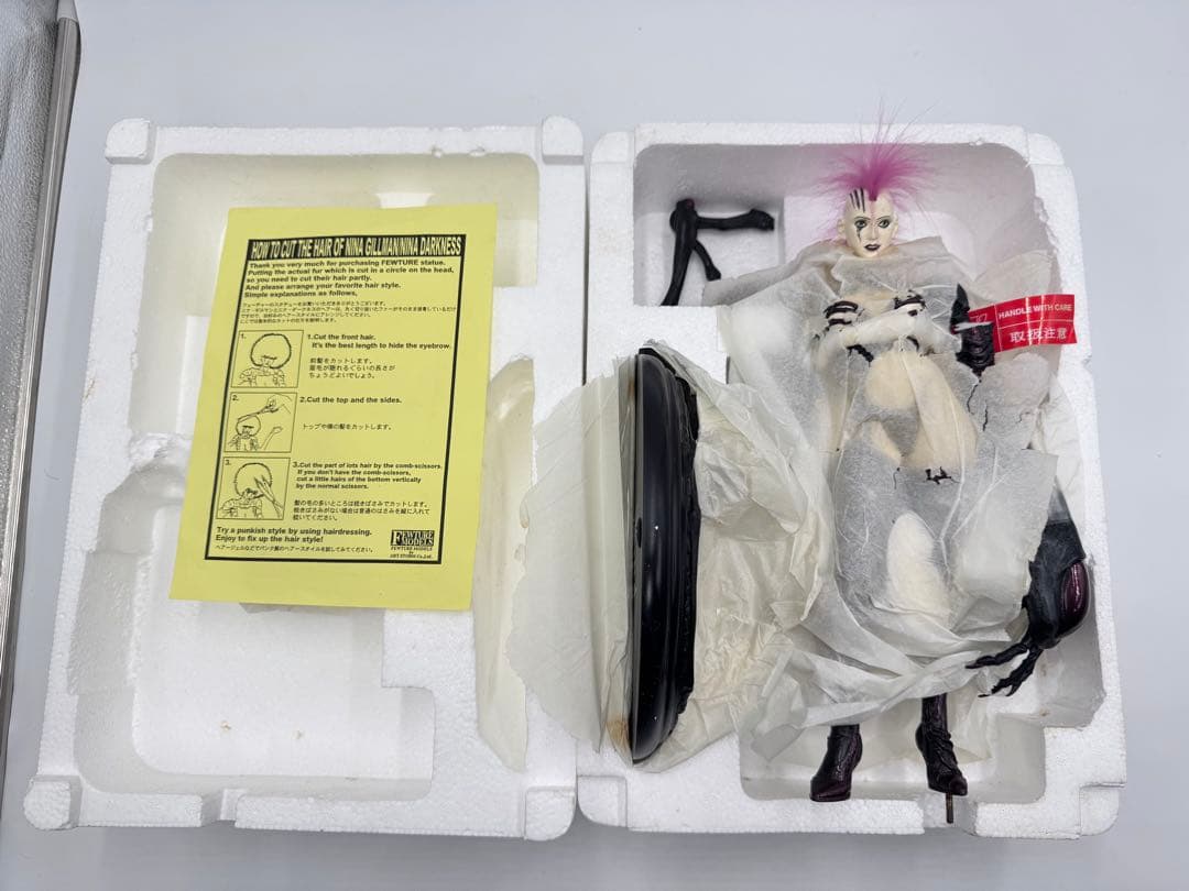 Ｋ１《破損有》フューチャーモデルズ/nina darkness/ニナ・ダークネス