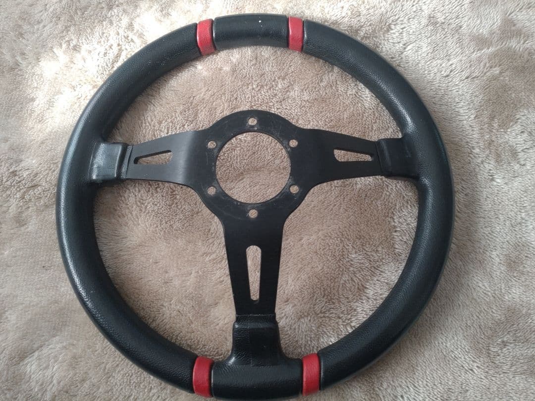 momo DRIFTING ステアリング 黒/赤 350D ディープコーン - メルカリ