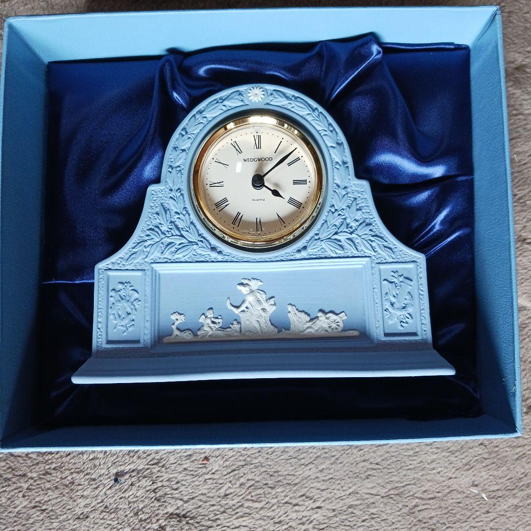 ウエッジウッド　ジャスパー　ボーンチャイナクロック ウェッジウッド（Wedgwood）のジャスパーウェア、ペールブルー色の