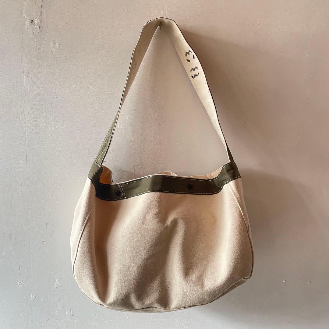 【ビンテージ】ニュースペーパーバッグ ミリタリー　U.S.Navy 80s90s