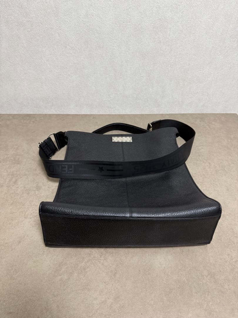 極美✨ フェンディ ピーカブー エックスライト 新作 定価47