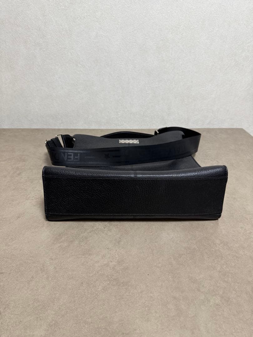 極美✨ フェンディ ピーカブー エックスライト 新作 定価47