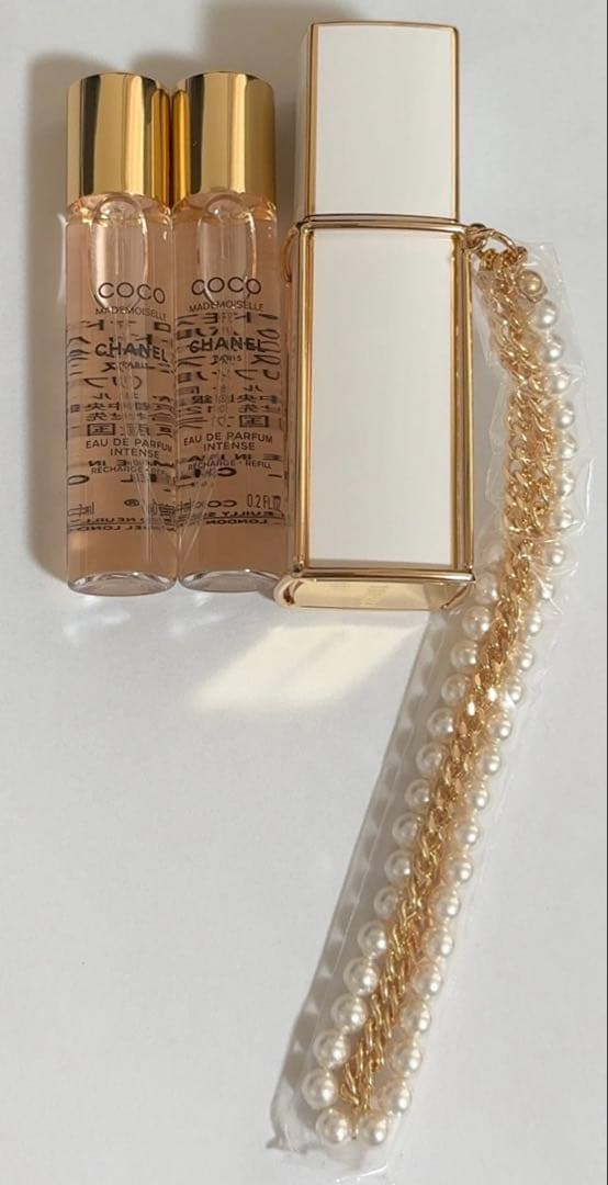 シャネル　ココマドモアゼルオードゥパルファムアンタンスパーススプレイ ココ マドモアゼル オードゥ パルファム アンタンス ミニ ツィスト