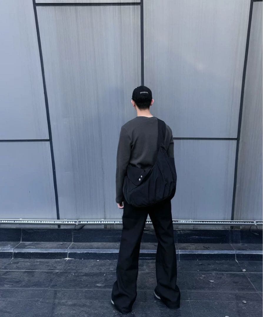 ARCcc 2way変形メッセンジャーバッグ - メルカリ