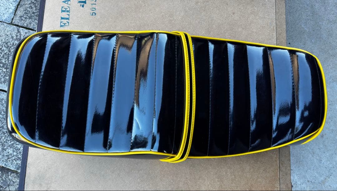 た*ー様 Kawasaki Z400FX シート ストライプデザイン 中古 - メルカリ