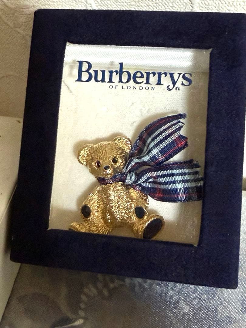 バーバリー Burberrys 可愛いくまのブローチ 自宅保管 - メルカリ