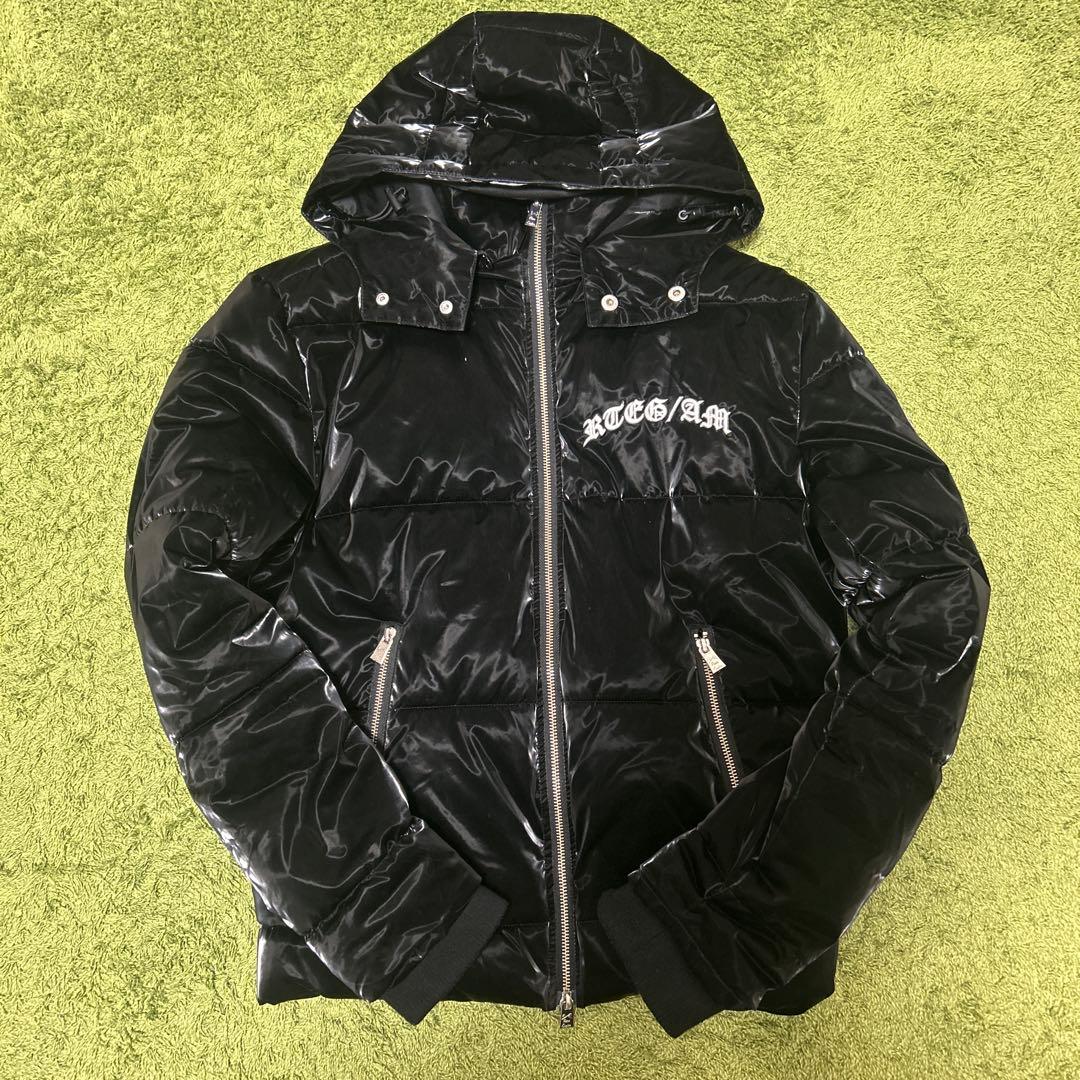 完売品！アダムスジャグラー ダウンRTEG ブルゾン サイズM - メルカリ