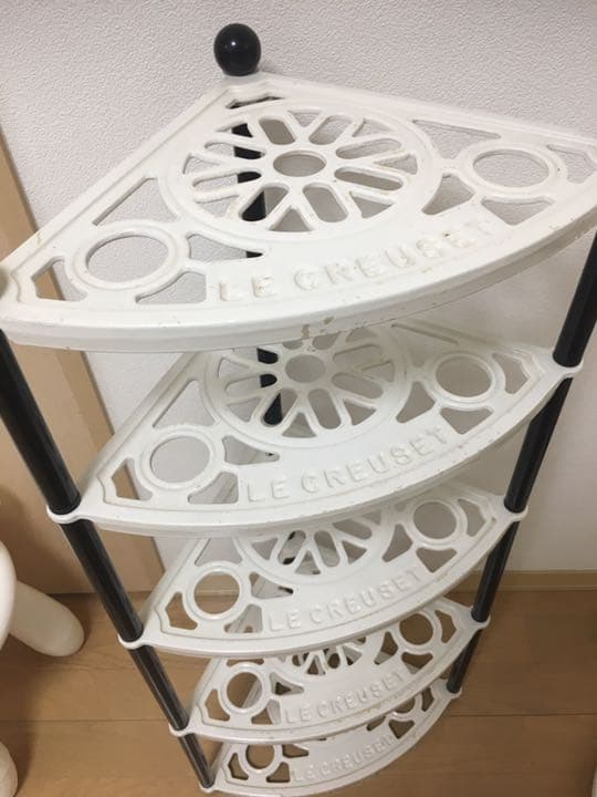 ル・クルーゼ ポットスタンド 鍋 棚 - メルカリ