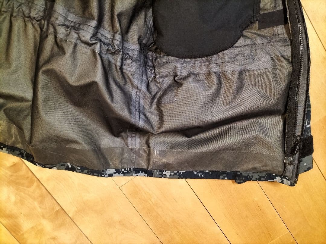 米海軍（U.S.NAVY）GORE-TEXパーカー NWU TYPE1 M-S