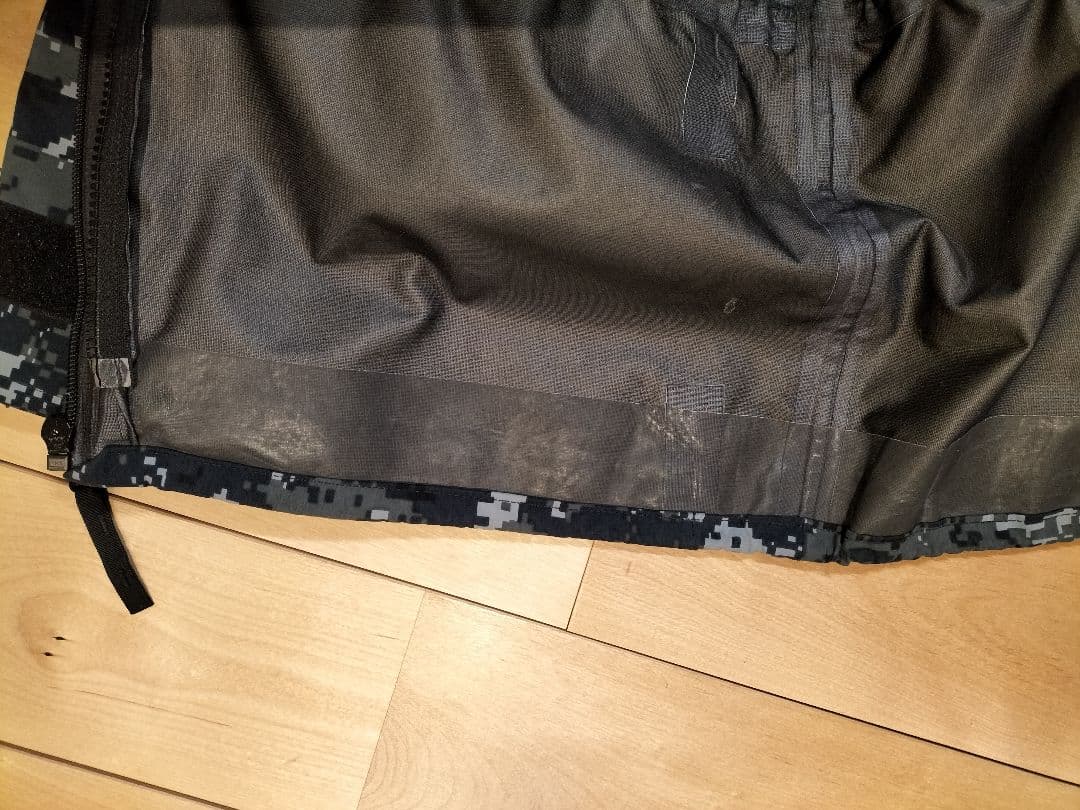 米海軍（U.S.NAVY）GORE-TEXパーカー NWU TYPE1 M-S