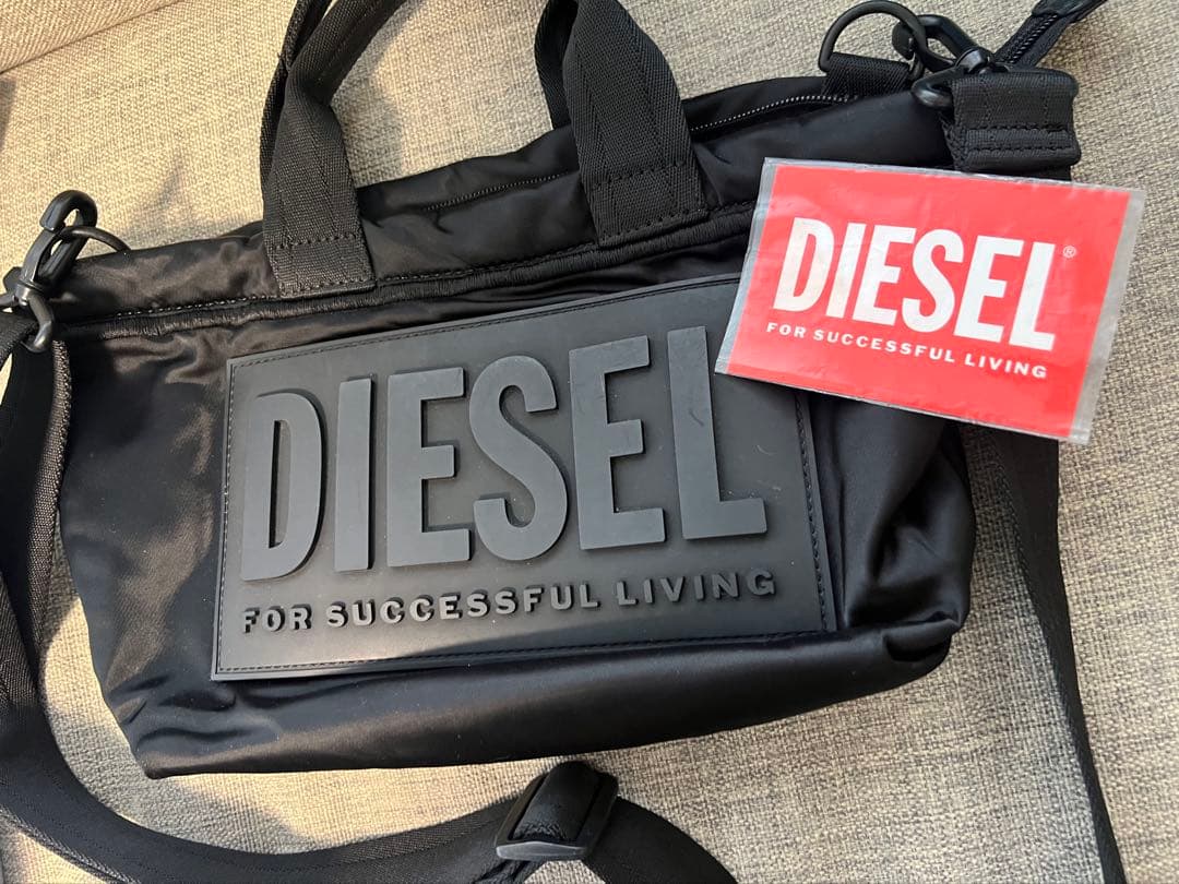 DIESEL HANDYE MINI BAG ナイロン ブラック 1DR-XS-S Woman: Mini bag in mirrored leather | Diesel