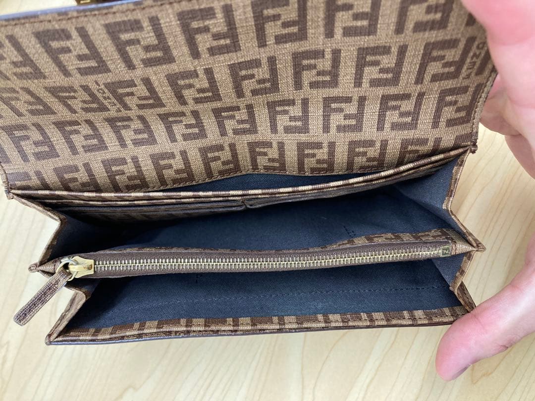 Fendi FFロゴパターン 長財布 ブラウン - メルカリ