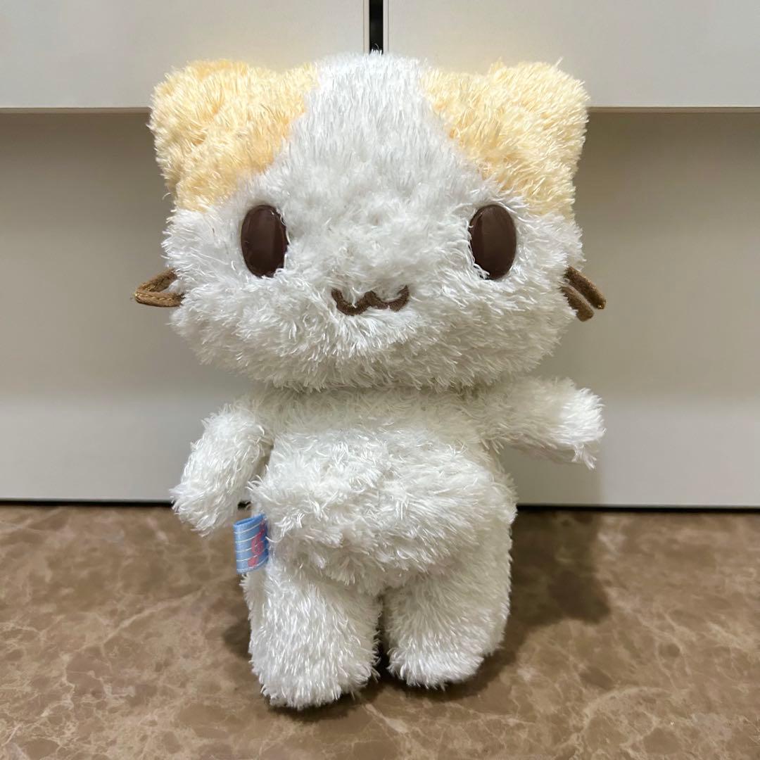マシュマロみたいなふわふわにゃんこ ぬいぐるみ - メルカリ