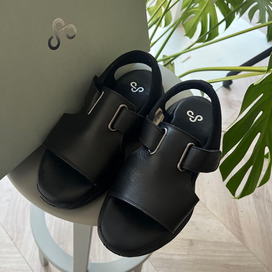 OAO Monolith 厚底サンダル 24cm OAOの厚底サンダル「モノリス」新作、ブラックのマットレザーや