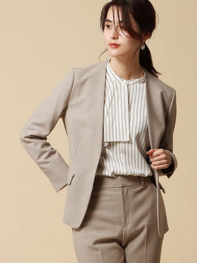 ☆美品☆スーツスクエア上下セット Vカラージャケット／パンツDELEGANT