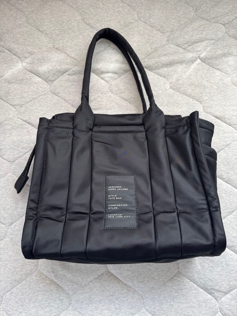 マークジェイコブス ザ パフィー ナイロン ミディアム トート バッグ