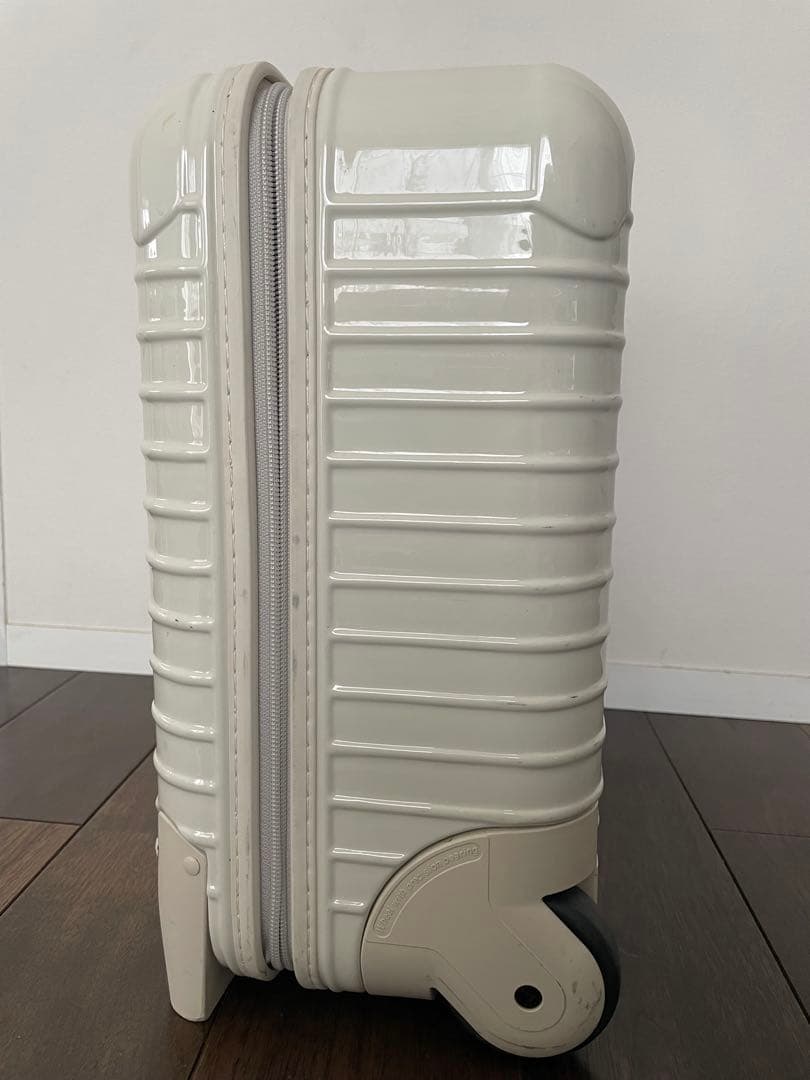 《値下げ中》RIMOWA リモワ　アローズキャリーケース　23L 機内持ち込み