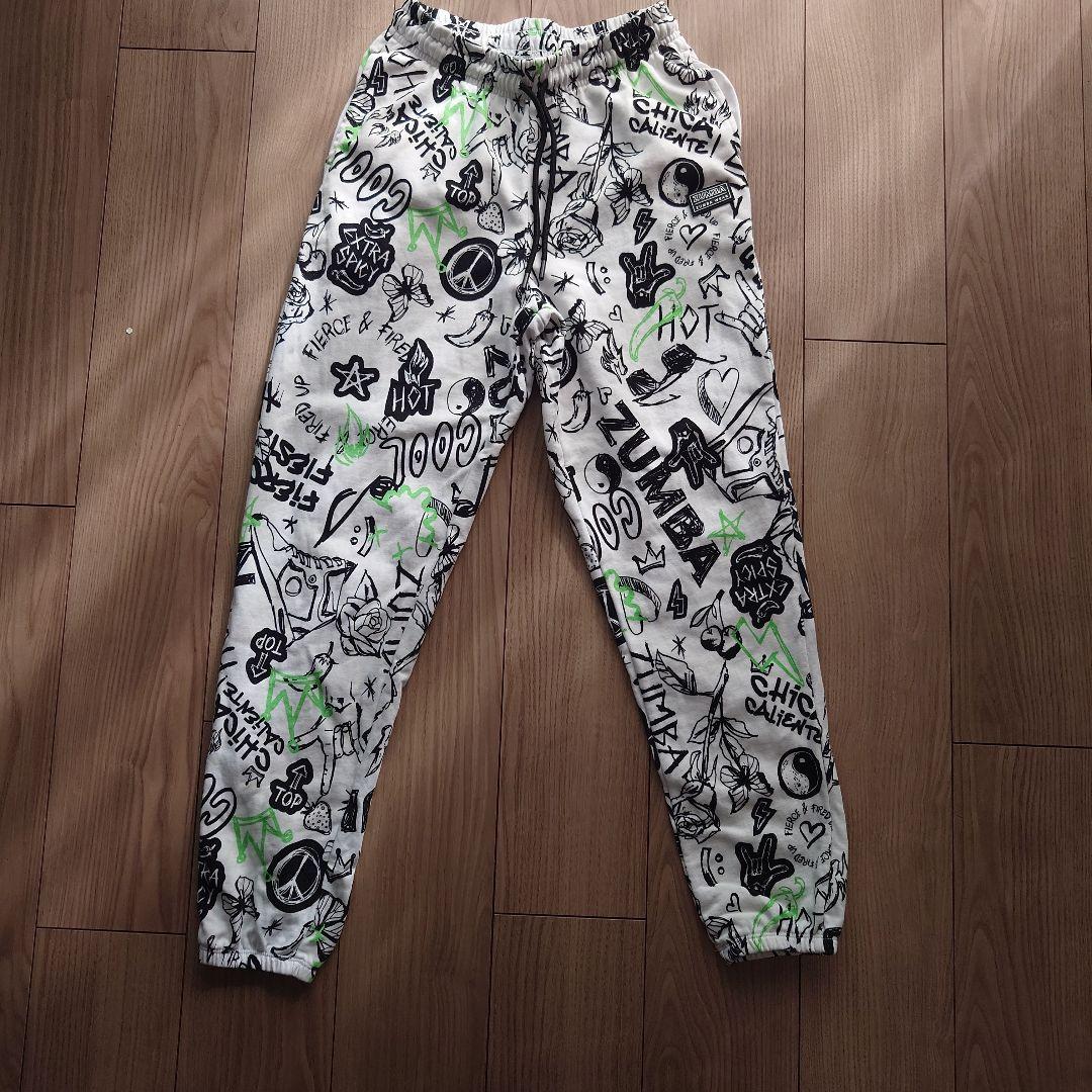 ZUMBA グラフィックプリント ジョガーパンツ XS - メルカリ