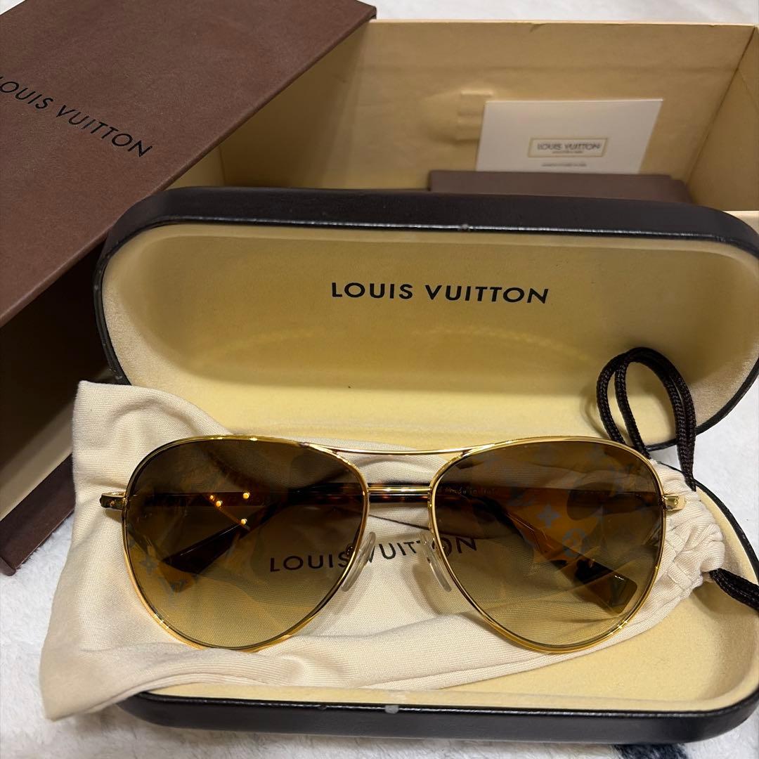 LOUIS VUITTON ルイヴィトン コンスピラシオン パイロットサングラス