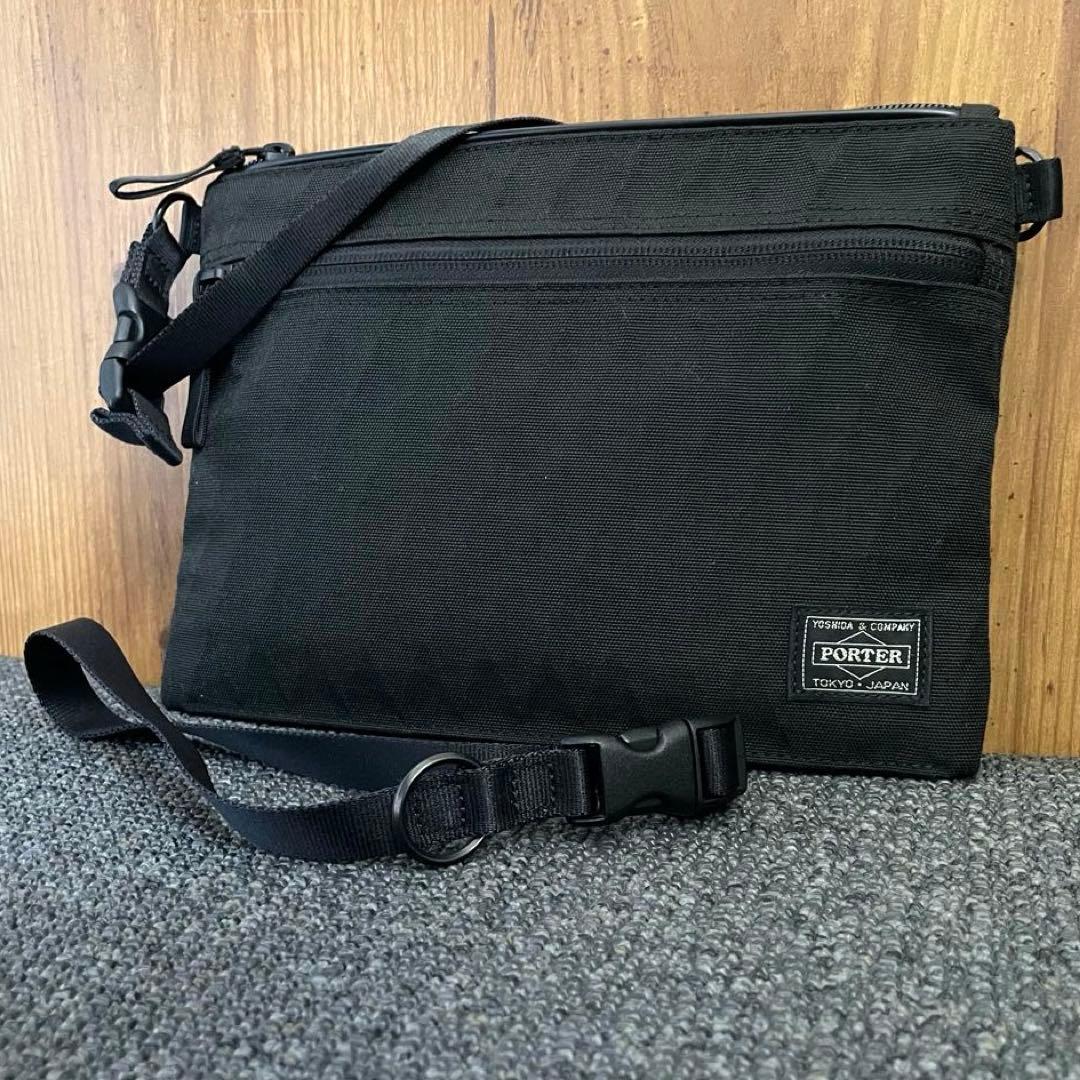 極美品✨ PORTER HYBRID ハイブリッド サコッシュ ブラック 極美品✨ PORTER HYBRID ハイブリッド サコッシュ ブラック