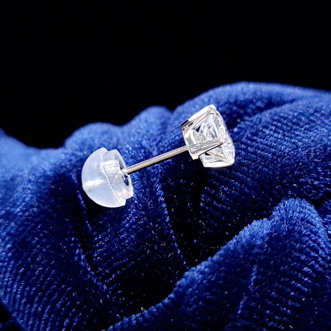 ギラギラ！0.56ct ダイヤモンド SI GOOD PT 一粒 片耳 ピアス