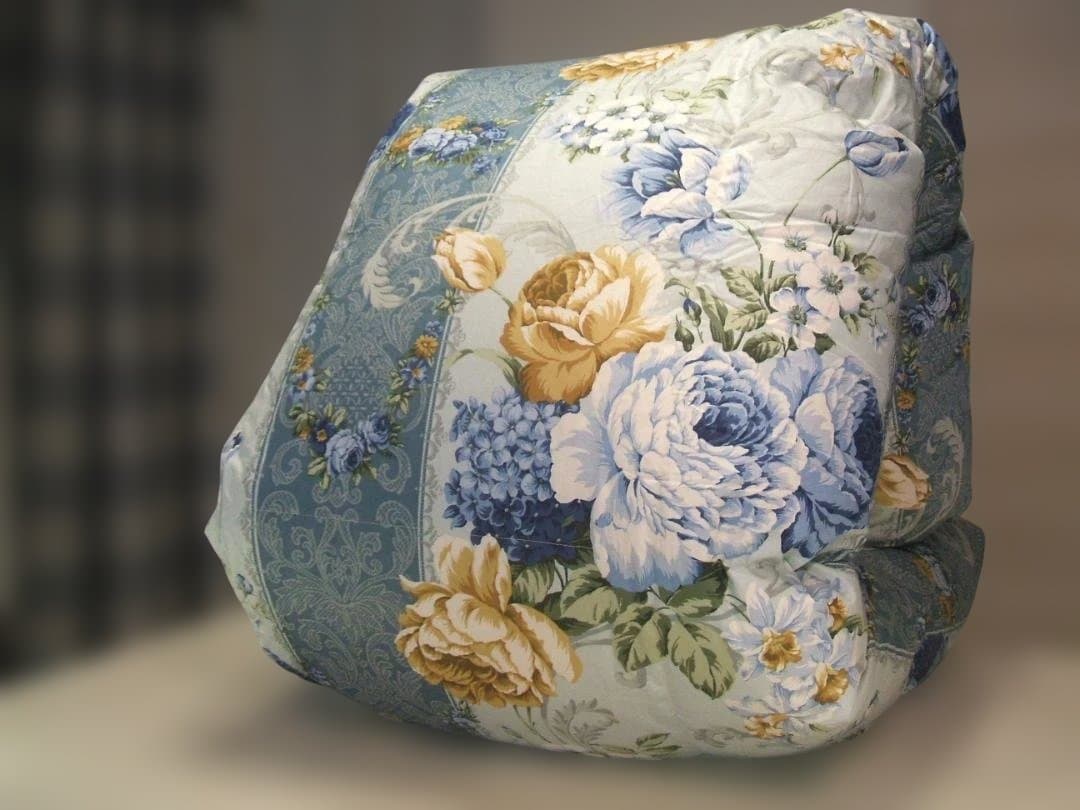 限定お買い得品‼️新品＊ロイヤル＊フランス９３％＊増量１，３キロ＊羽毛布団ＳＢ 楽天市場】【楽天SS 10%OFF 3/4 20:00開始】高級 羽毛布団 シングル