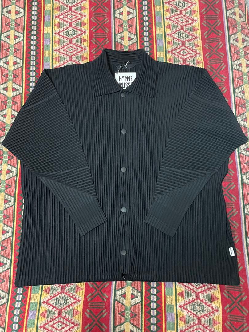 ISSEY MIYAKE MONTHLY COLOR 黒 コーチジャケット - メルカリ