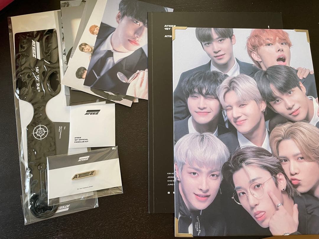 ateez 1期 ファンクラブキット s-l1200.png