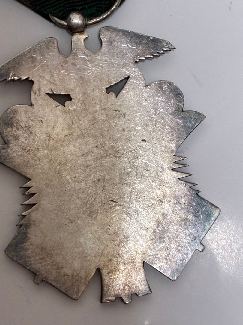 旧日本軍 功七級金鵄勲章 当時物・帯付き・レア・希少品 - メルカリ