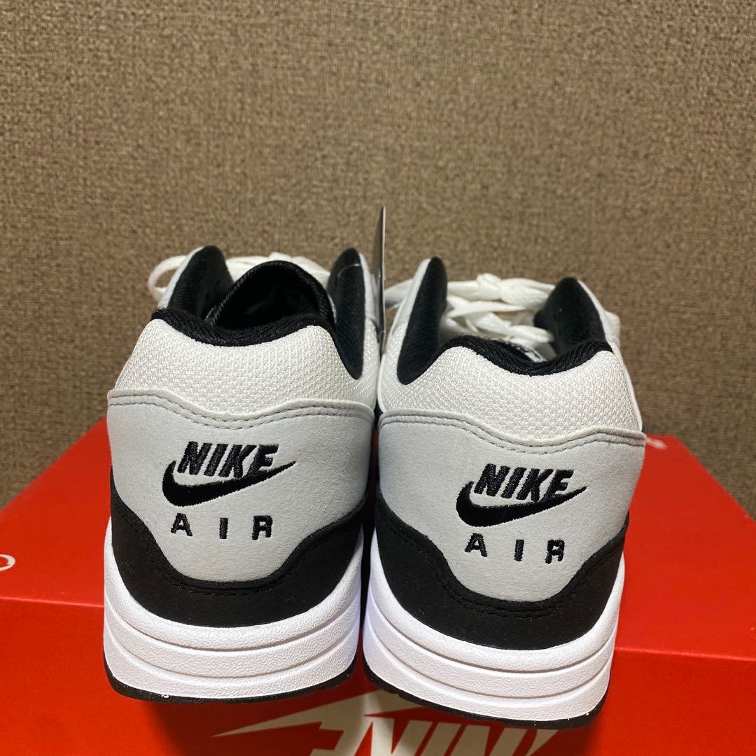 新品 ナイキ エアマックス1 ホワイト/ブラック/ピュアプラチナム 28cm