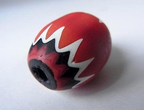 ☆X1501☆ヴェネチアン（A13）5層 芯青 ガラスビーズ レッドシェブロン