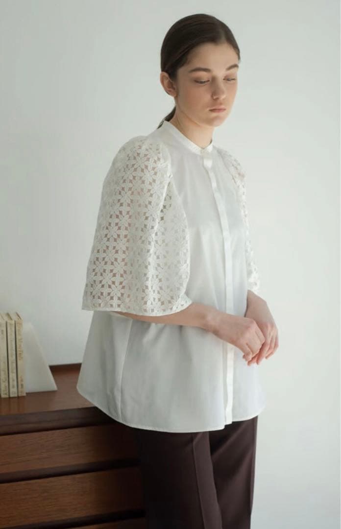 ohga オーガ レースフラワーブラウス LACE FLOWER - メルカリ