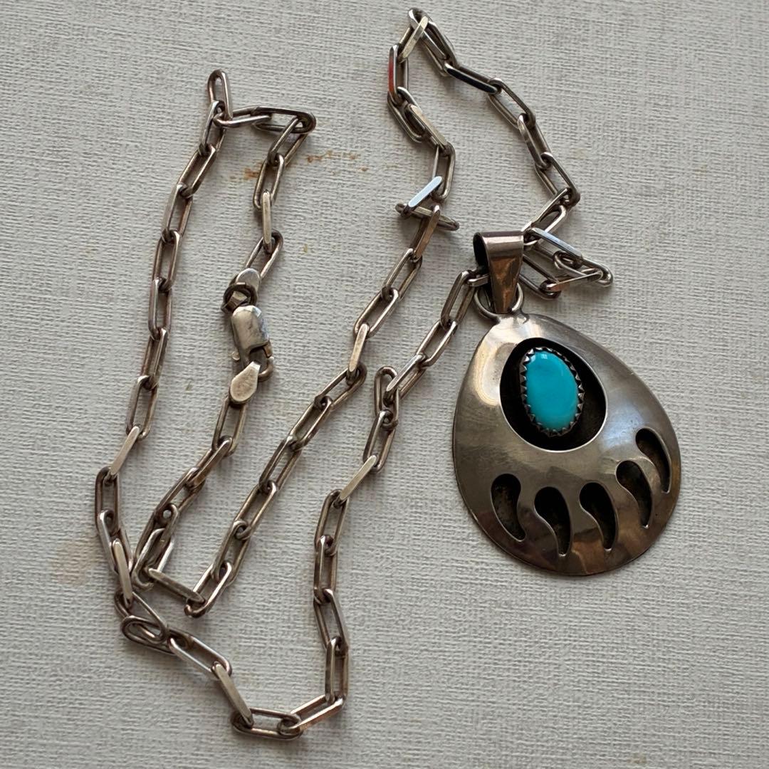 インディアンジュエリー　ナバホ族　シルバーネックレス　ターコイズ　ベアバウ インディアンジュエリー ナバホ族 ターコイズ シルバー ペンダント