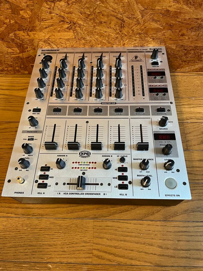 BEHRINGER ベリンガー 5チャンネルDJミキサー DJX700 Behringer DJX700 5-Channel Pro DJ Mixer with Digital Effects and