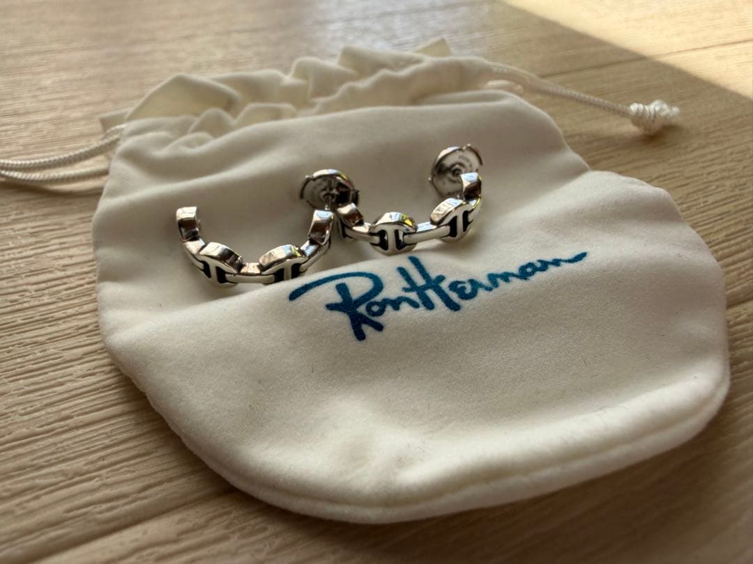 ホーセンブース MICRO CRESCENT ピアス ロンハーマン