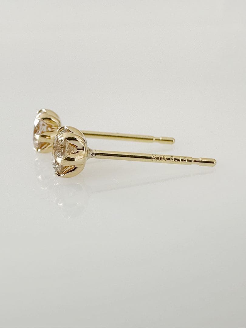 大特価！数量限定！K18 天然 ダイヤ 0.30ct ピアス！
