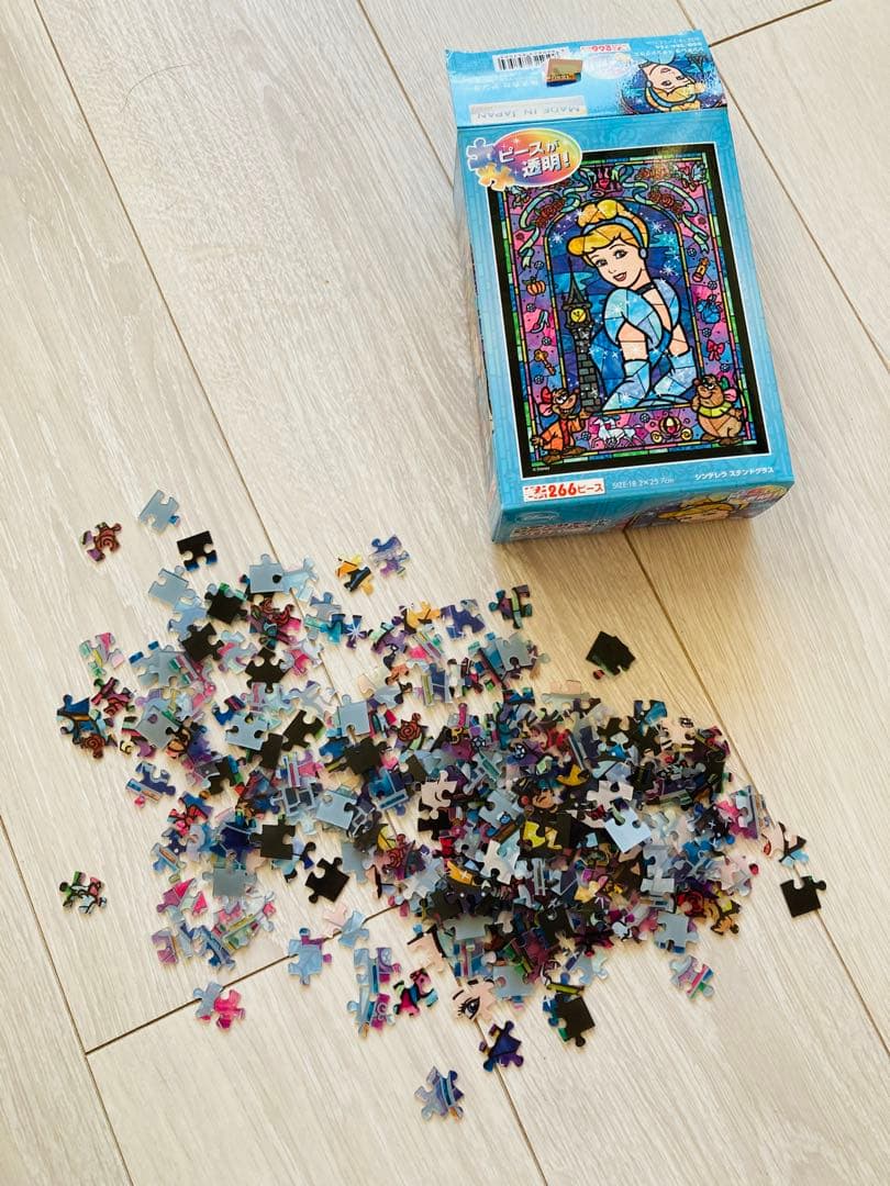 シンデレラ 透明ピース ジグソーパズル 266ピース ジグソーパズル ぎゅっと266ピース ディズニー シンデレラ 魔法の光に