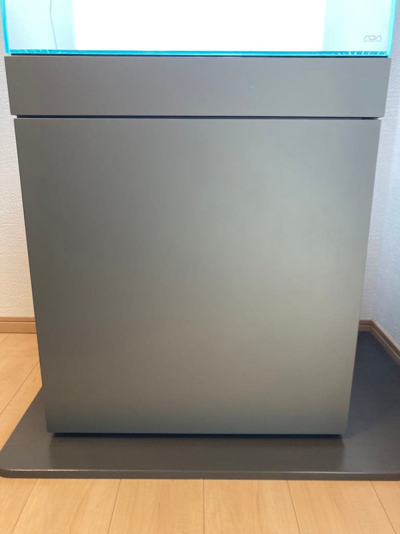 ADAウッドキャビネット水槽台 ガンメタシルバー(W60×D45×H70cm) - メルカリ