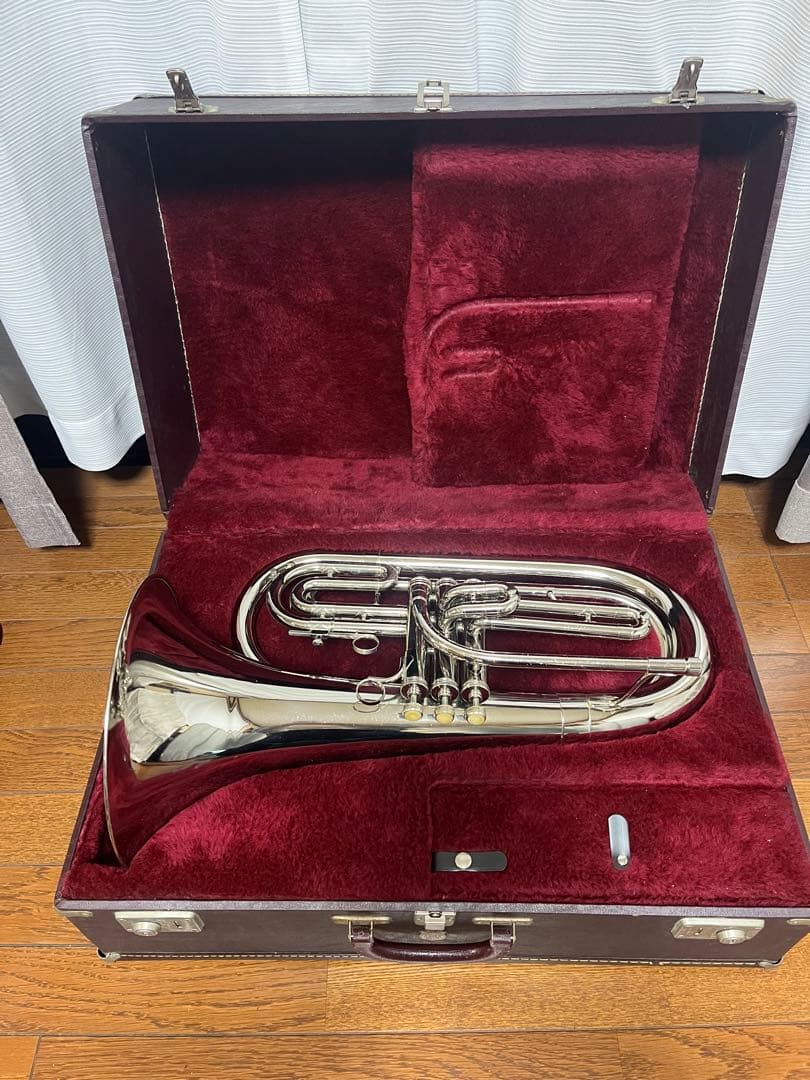 マーチングバリトン　CONN 136E Conn Double Horn in F/Bb CHR512 | Conn Selmer