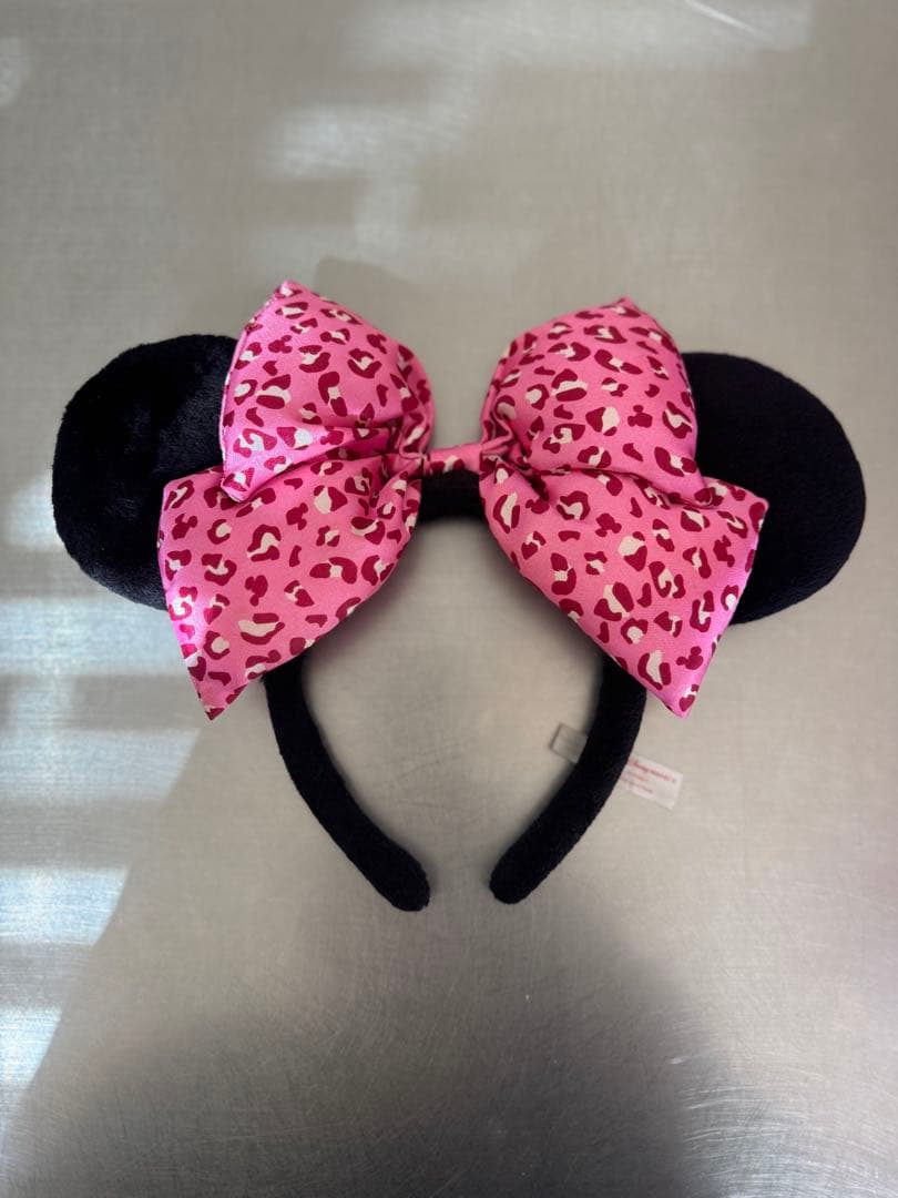 ミニーカチューシャヒョウ柄リボン ミニーの「レオパード柄カチューシャ」も登場！大人かわいい秋冬