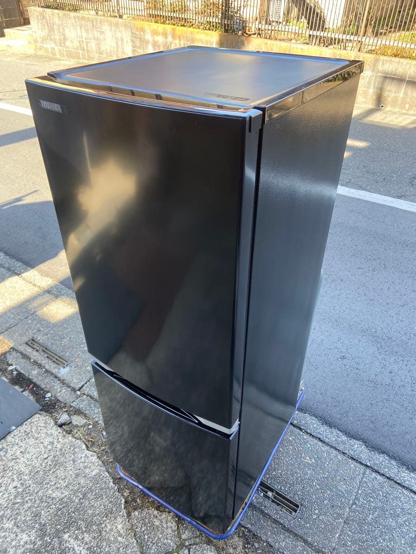 T398 TOSHIBA 2021年製 153L 冷蔵庫 ブラック - メルカリ